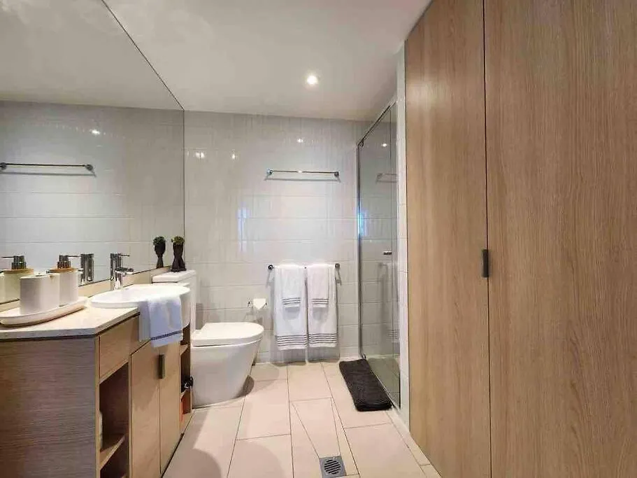Broadbeach Business Or Leisure Gold Coast Australia