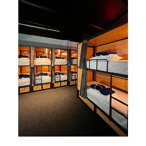  Hostal Capsuleaccom